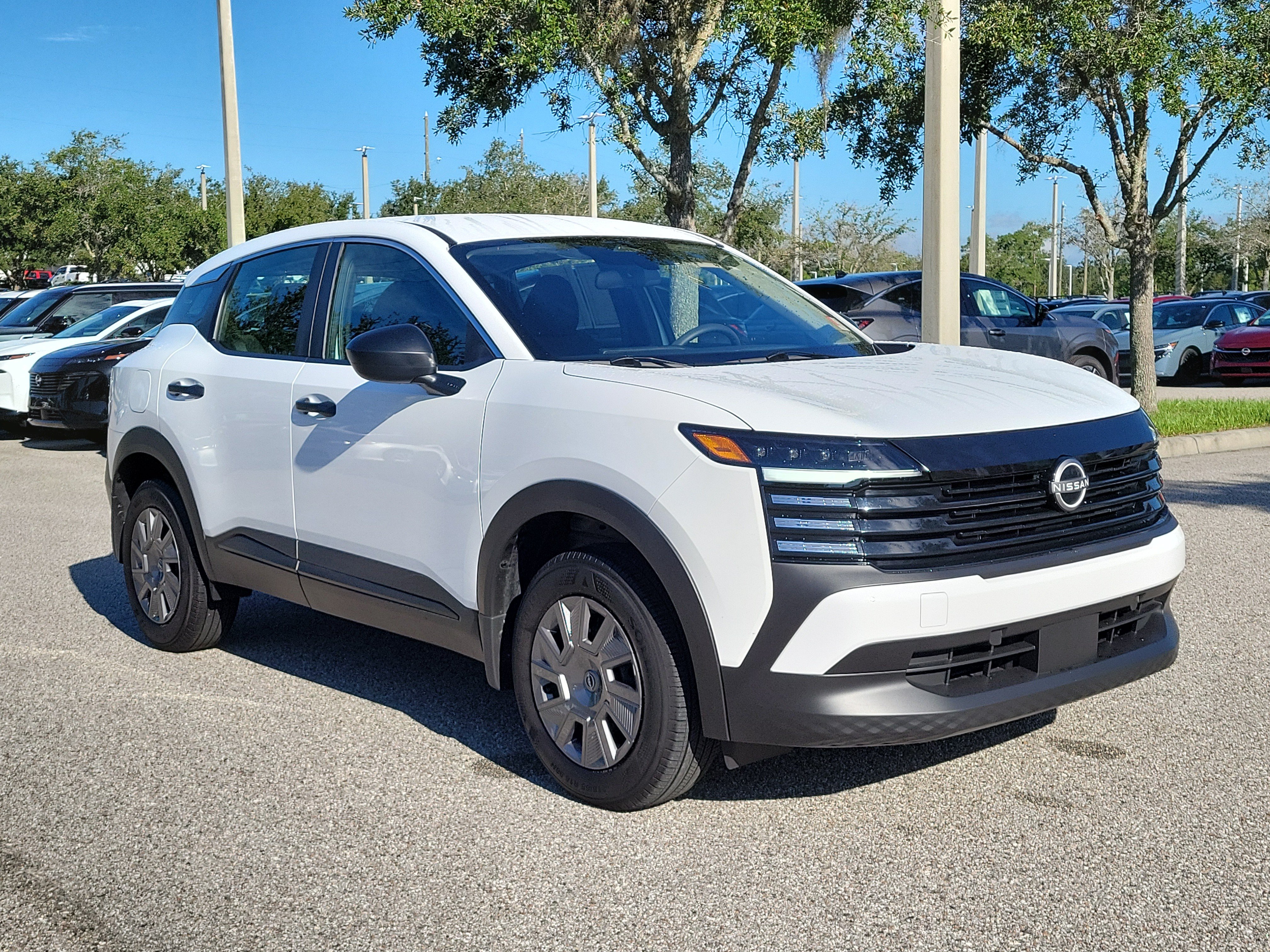 Certified 2025 Nissan Kicks S FWD image 3
