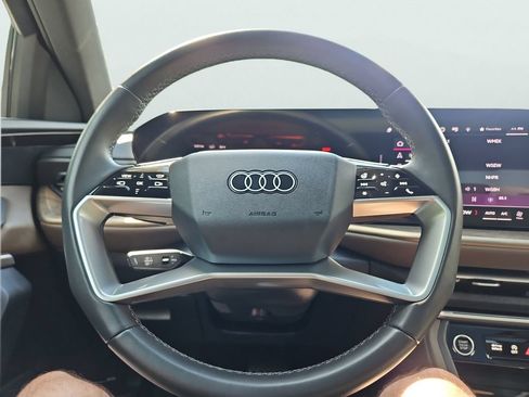 Certified 2025 Audi Q5 Premium Plus w/ Premium Plus AWD/4WD image 33