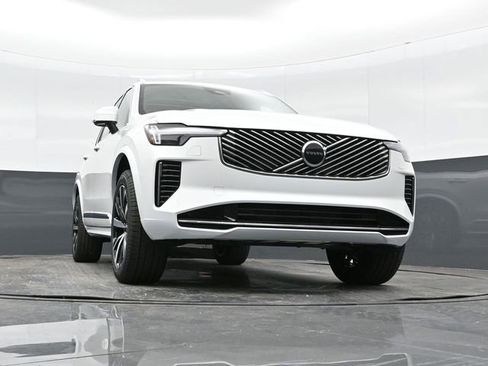 New 2026 Volvo XC90 B5 Core image 33