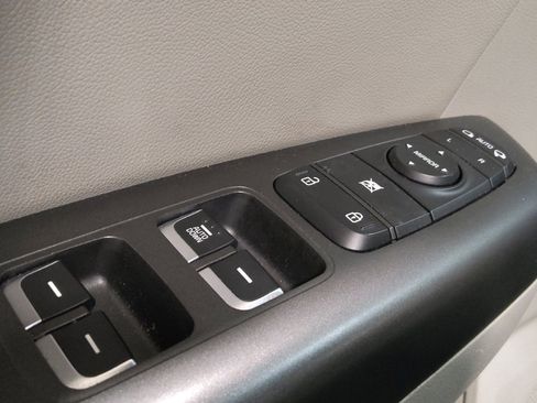Used 2020 Kia Sportage S w/ S Sunroof Package FWD image 27