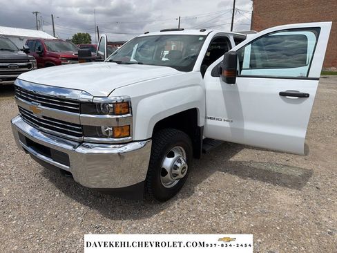 Used 2016 Chevrolet Silverado 3500 W/T w/ WT Convenience Package AWD/4WD image 19