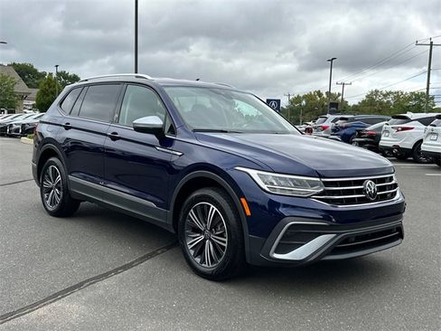 Used 2024 Volkswagen Tiguan Wolfsburg Edition image 5