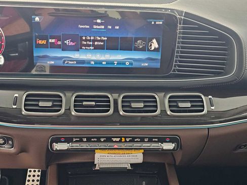 New 2026 Mercedes-Benz GLS 450 4MATIC image 27