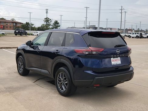 Used 2026 Nissan Rogue SV FWD image 7