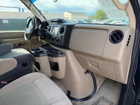 Used 2014 Ford E-350 and Econoline 350 XLT image 20