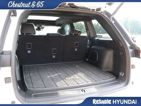 Used 2024 Jeep Grand Cherokee Limited 4xe AWD/4WD image 16