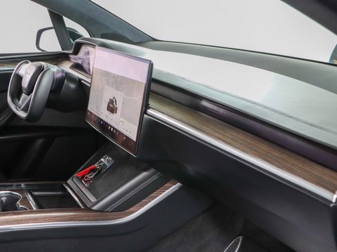 Used 2022 Tesla Model X AWD/4WD image 24