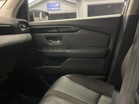 Used 2023 Honda Pilot EX-L image 14