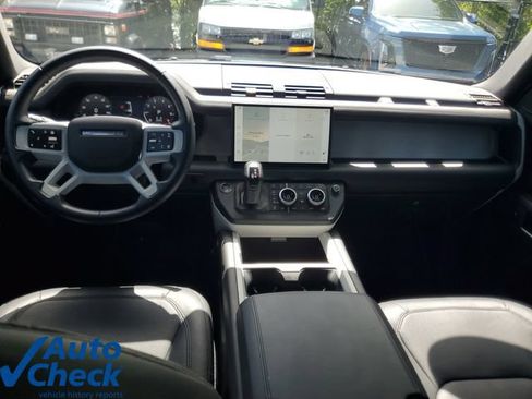 Used 2025 Land Rover Defender 130 X-Dynamic SE AWD/4WD image 15
