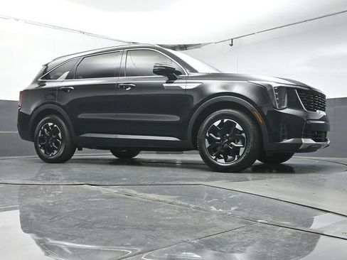 Used 2025 Kia Sorento S w/ Panoramic Sunroof Package FWD image 34