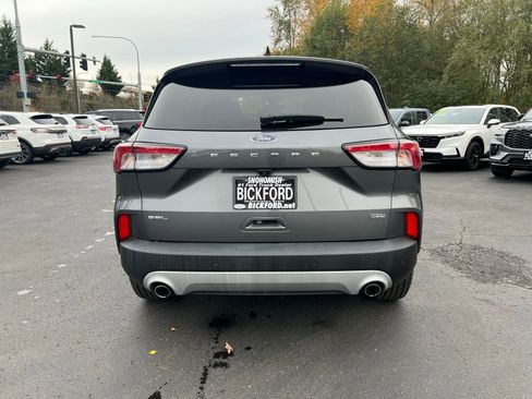 Used 2022 Ford Escape SEL w/ Technology Package image 6