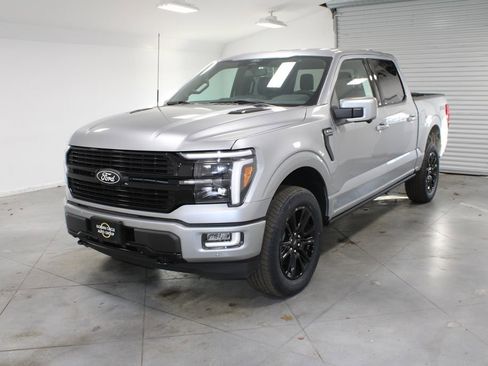 New 2025 Ford F150 Platinum w/ FX4 Off-Road Package image 3