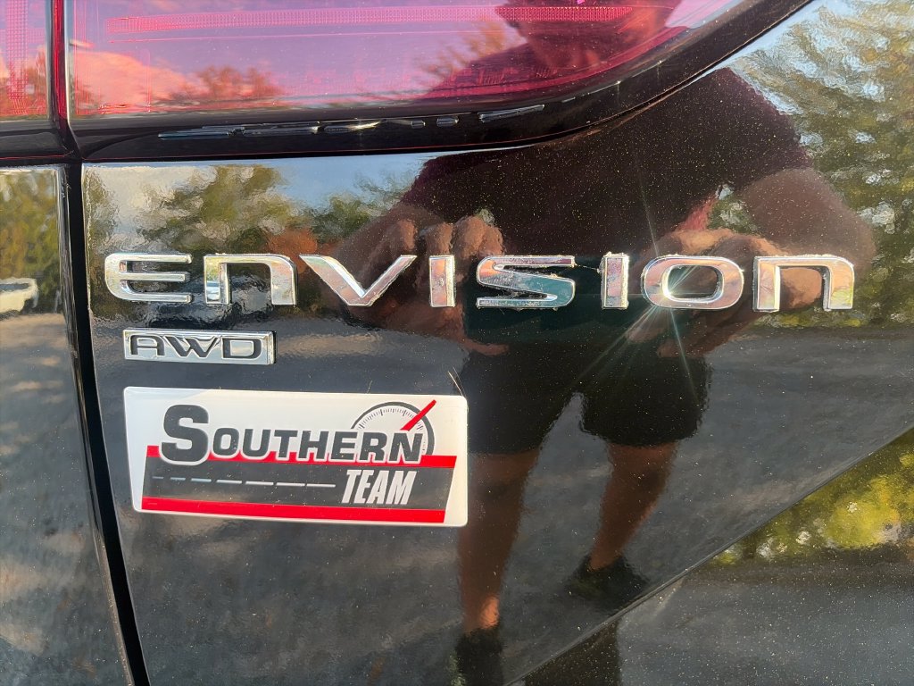 Used 2024 Buick Envision Preferred AWD/4WD image 38