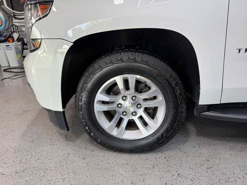 Used 2018 Chevrolet Tahoe LT AWD/4WD image 32