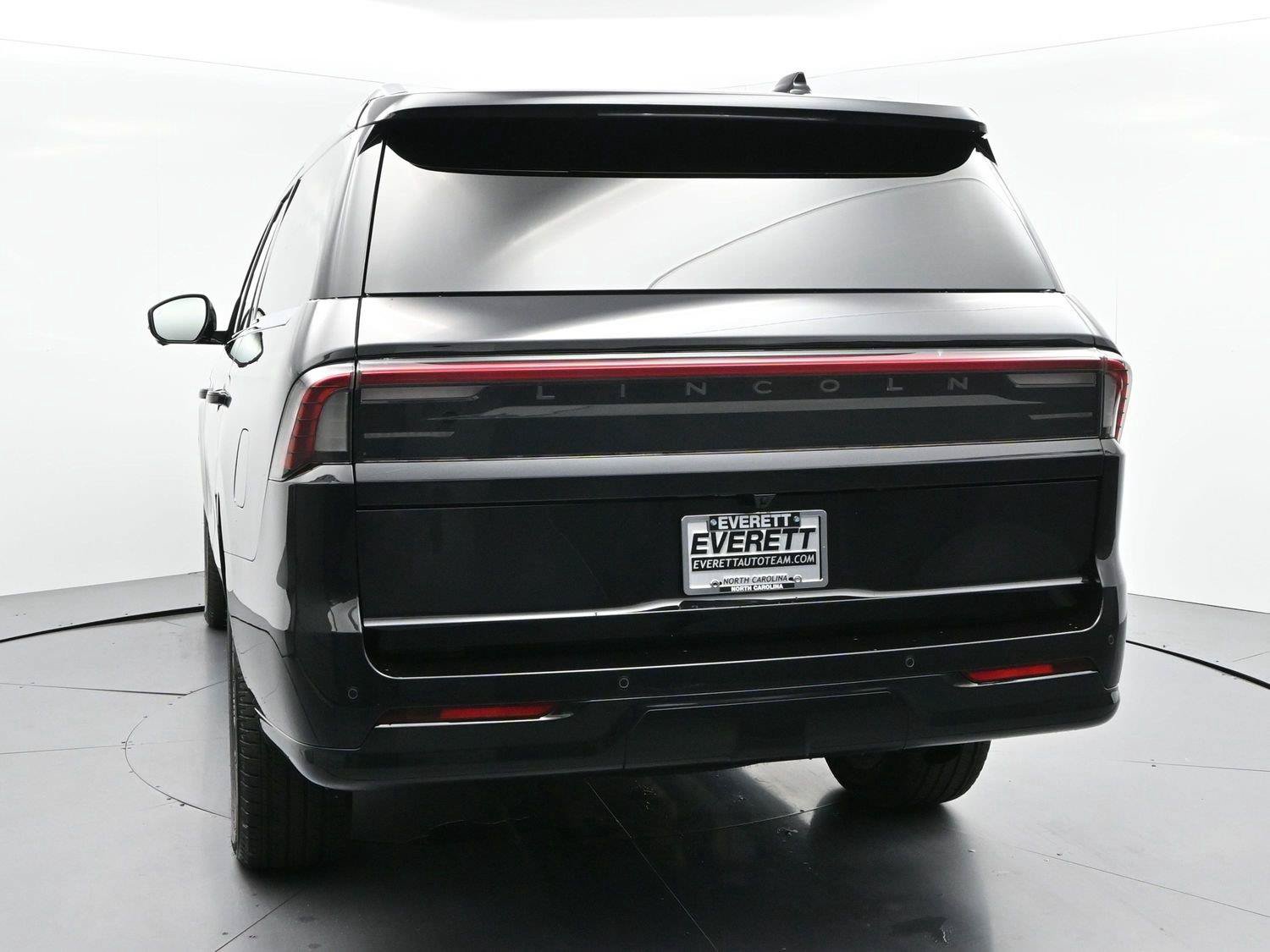 Used 2026 Lincoln Navigator L Black Label AWD/4WD image 6