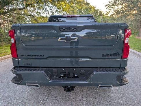 New 2026 Chevrolet Silverado 1500 High Country w/ High Country Premium Package AWD/4WD image 7