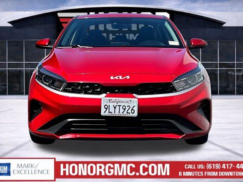 Used 2023 Kia Forte LXS FWD image 2