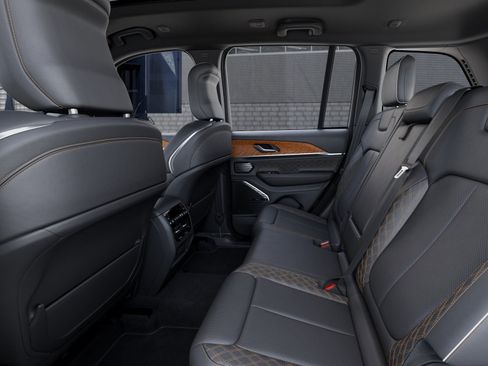 New 2026 Jeep Grand Cherokee Summit AWD/4WD image 31