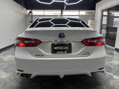 Used 2019 Toyota Camry SE image 9