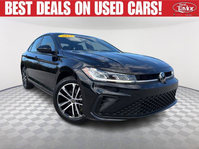 Used 2025 Volkswagen Jetta Sport FWD image 1