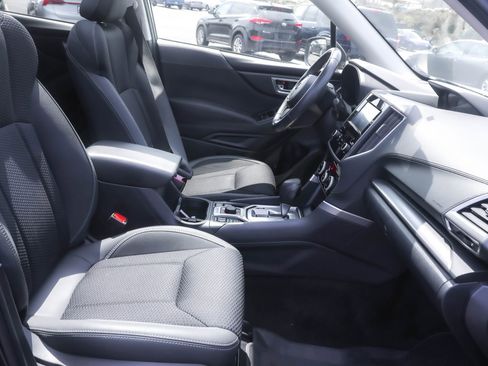 Used 2022 Subaru Forester Premium image 43