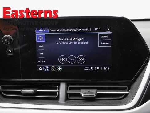 Used 2024 Chevrolet Trax RS FWD image 18