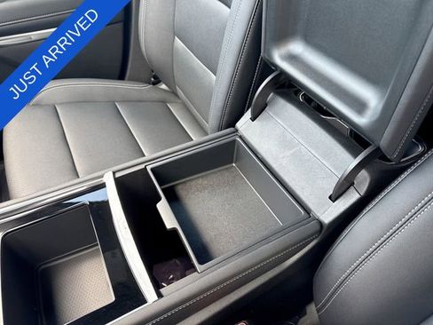 New 2026 Chevrolet Traverse LT w/ Midnight/Sport Edition FWD image 21