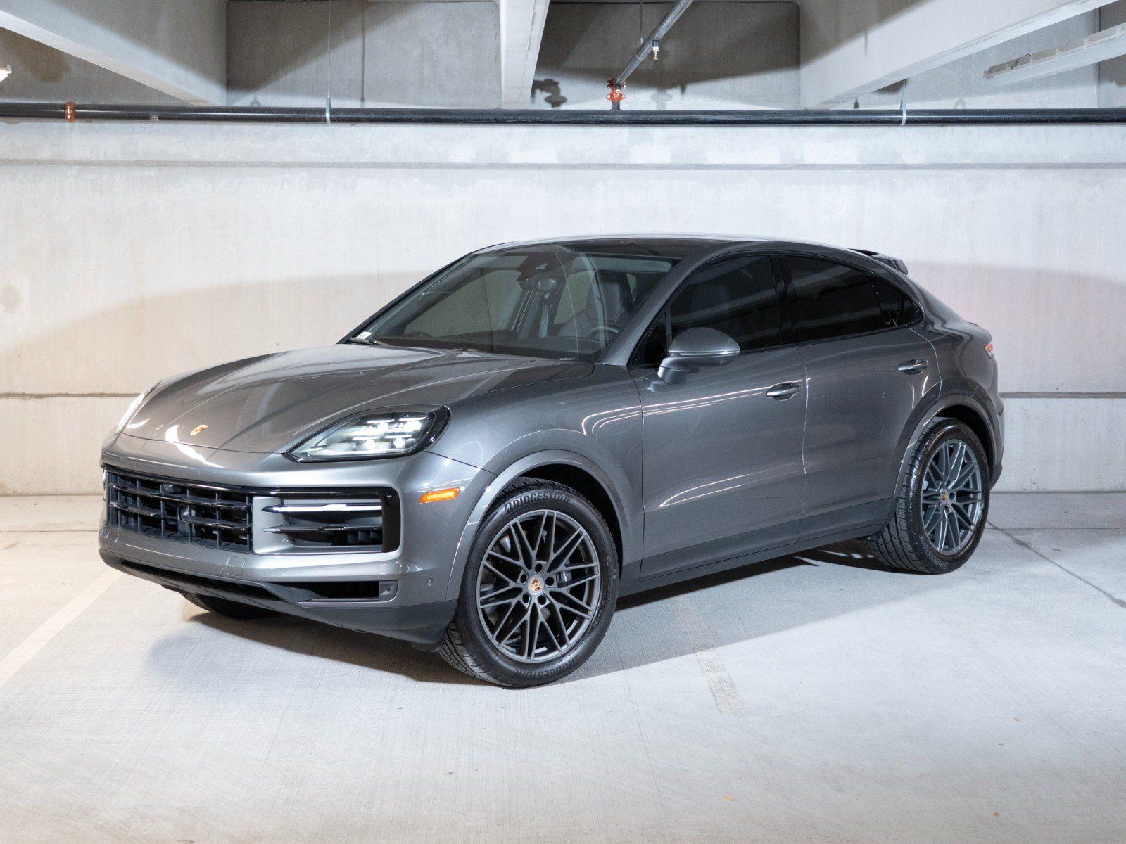 Certified 2024 Porsche Cayenne GTS AWD/4WD image 1
