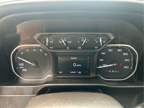 Used 2019 GMC Sierra 1500 SLE w/ SLE Value Package AWD/4WD image 13