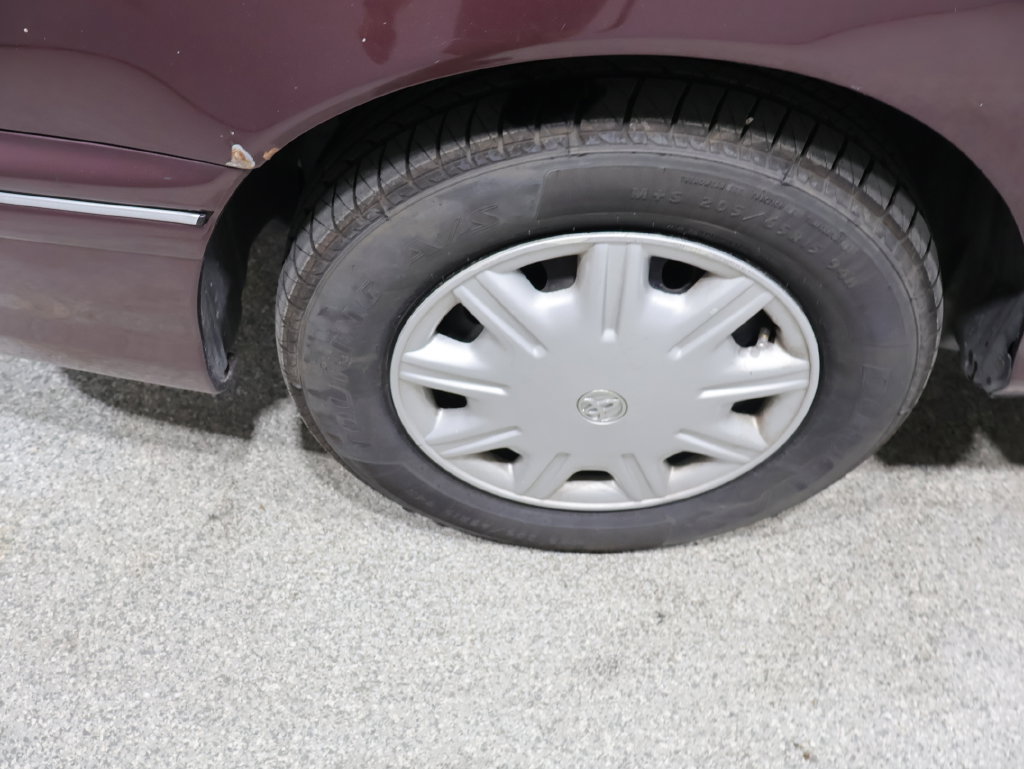 Used 1999 Toyota Avalon XL w/ PWR Seat Pkg FWD image 18