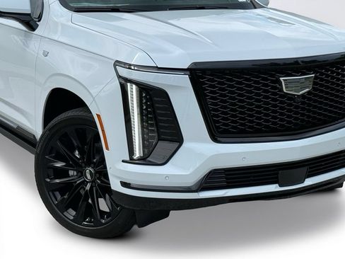 New 2026 Cadillac Escalade Platinum Sport AWD/4WD image 6
