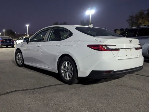 Used 2025 Toyota Camry LE w/ Convenience Package image 6