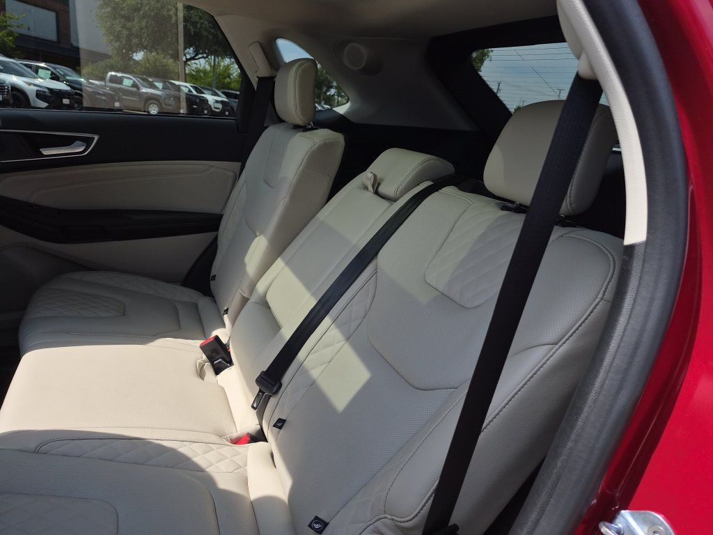 Used 2024 Ford Edge Titanium w/ Titanium Elite Package AWD/4WD image 12