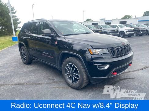 Used 2019 Jeep Grand Cherokee Trailhawk AWD/4WD image 9