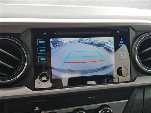 Used 2019 Toyota Tacoma SR5 AWD/4WD image 14