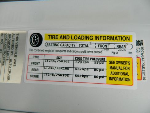 Used 2021 Chevrolet Express 2500 w/ Driver Convenience Package RWD image 23