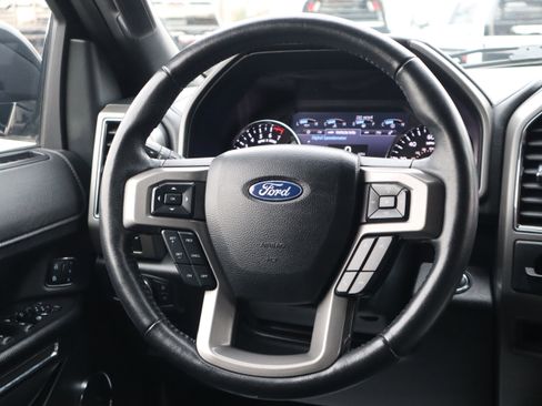 Used 2021 Ford Expedition XLT image 15