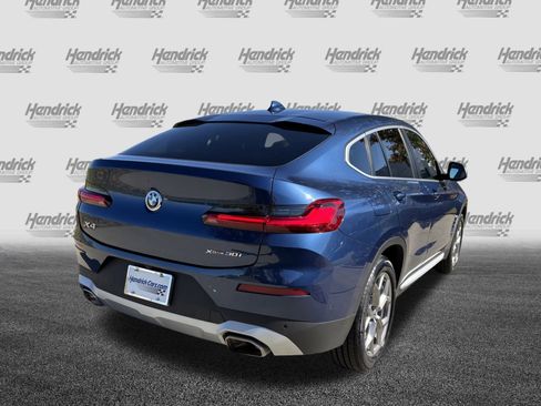 Certified 2025 BMW X4 xDrive30i image 10