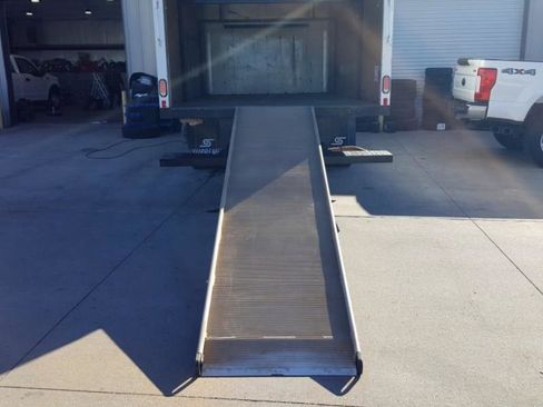 Used 2019 Chevrolet Express 3500 G3500 159 image 11