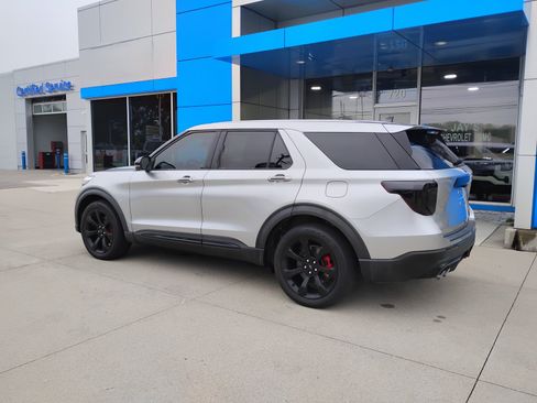 Used 2021 Ford Explorer ST w/ Equipment Group 401A AWD/4WD image 10