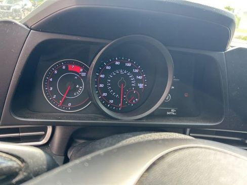 Used 2023 Hyundai Elantra SEL FWD image 8