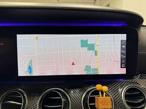 Used 2019 Mercedes-Benz E 63 AMG S image 28