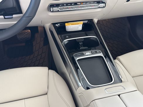 New 2026 Mercedes-Benz GLB 250 image 43