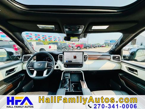 Used 2025 Toyota Sequoia Capstone AWD/4WD image 28