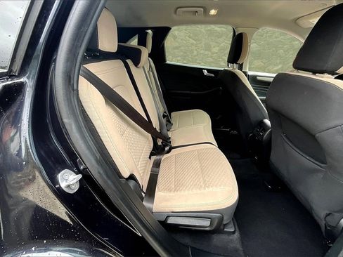 Used 2021 Ford Escape SE image 26