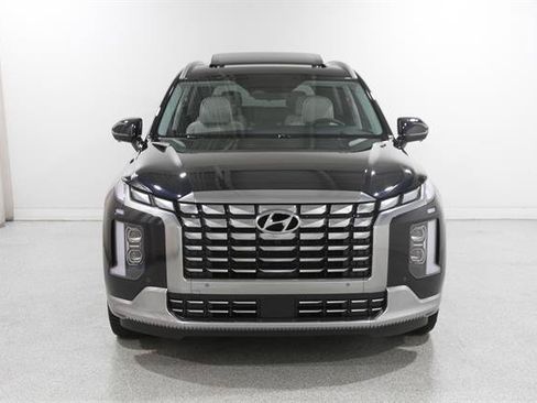 Used 2024 Hyundai Palisade Calligraphy AWD/4WD image 2