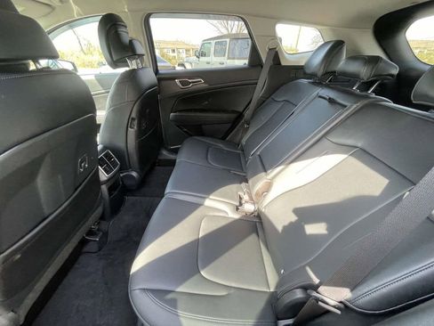 Certified 2023 Kia Sportage EX image 23