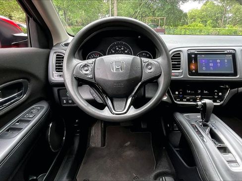 Used 2016 Honda HR-V EX image 8