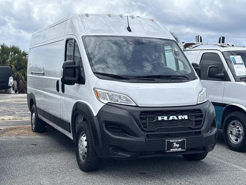 Used 2023 RAM ProMaster 2500 FWD image 3