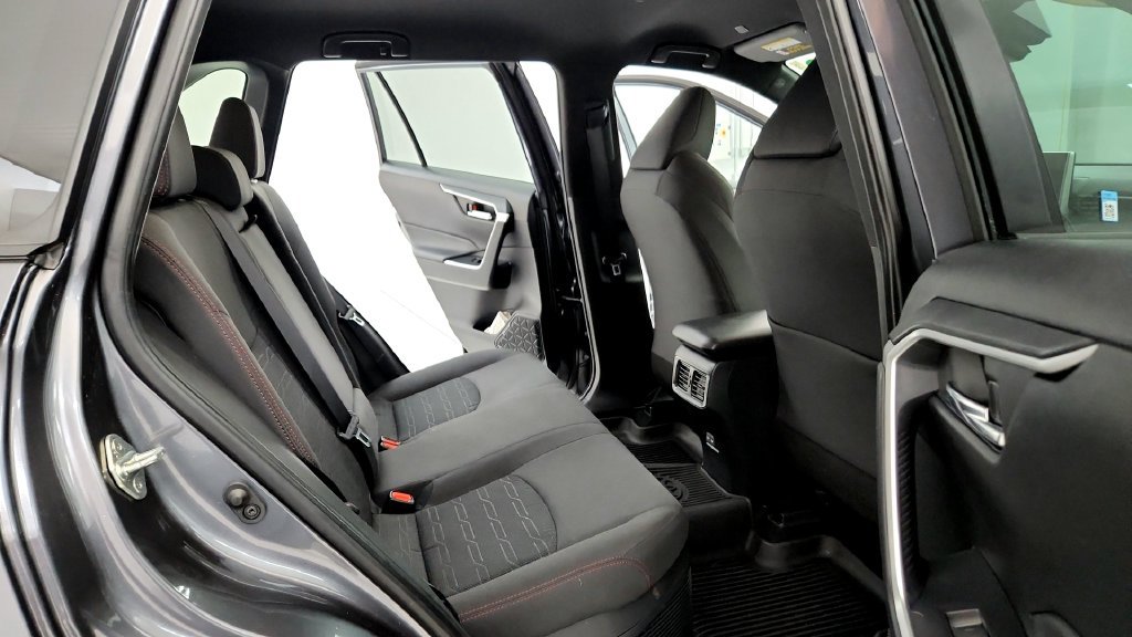 Certified 2023 Toyota RAV4 SE AWD/4WD image 15